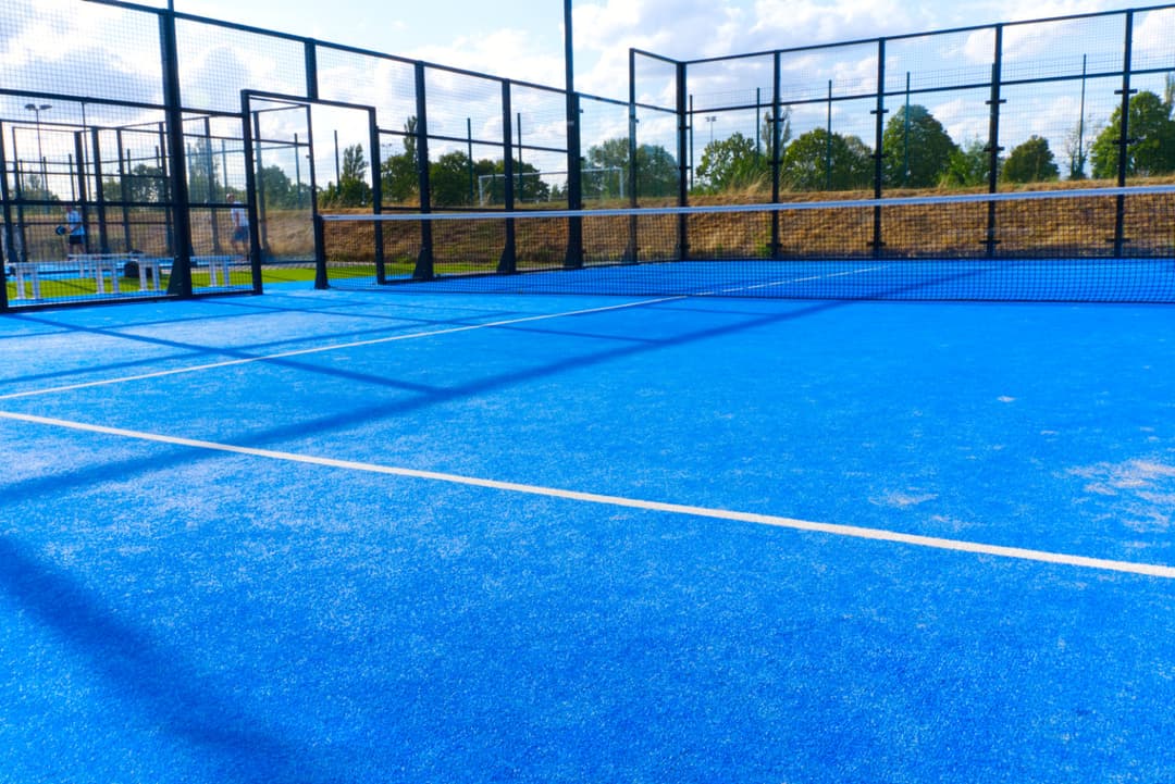 2 Padel Courts